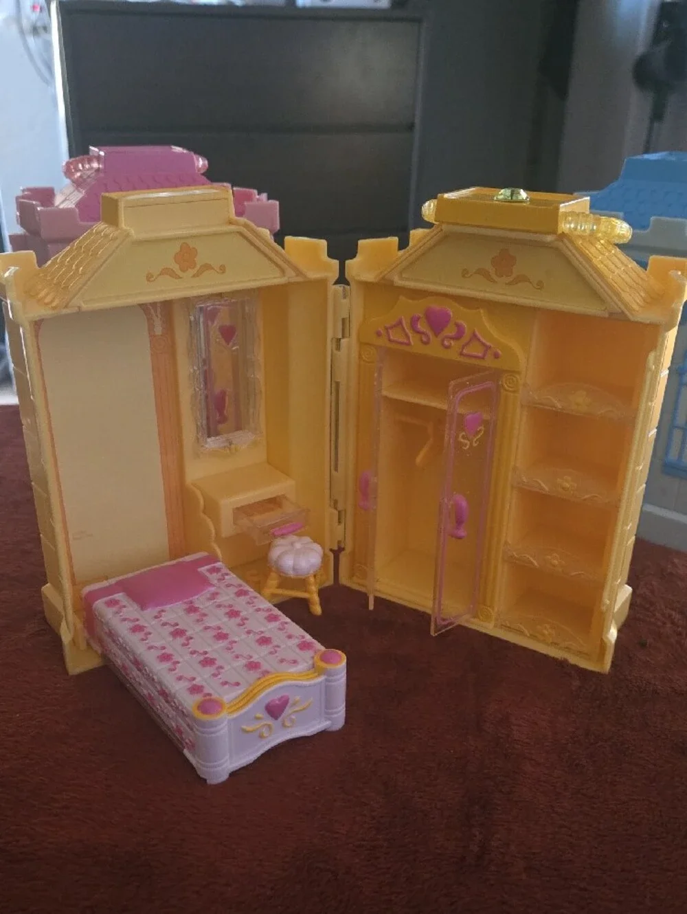 Snow White Yellow Playhouse Toy for Kids